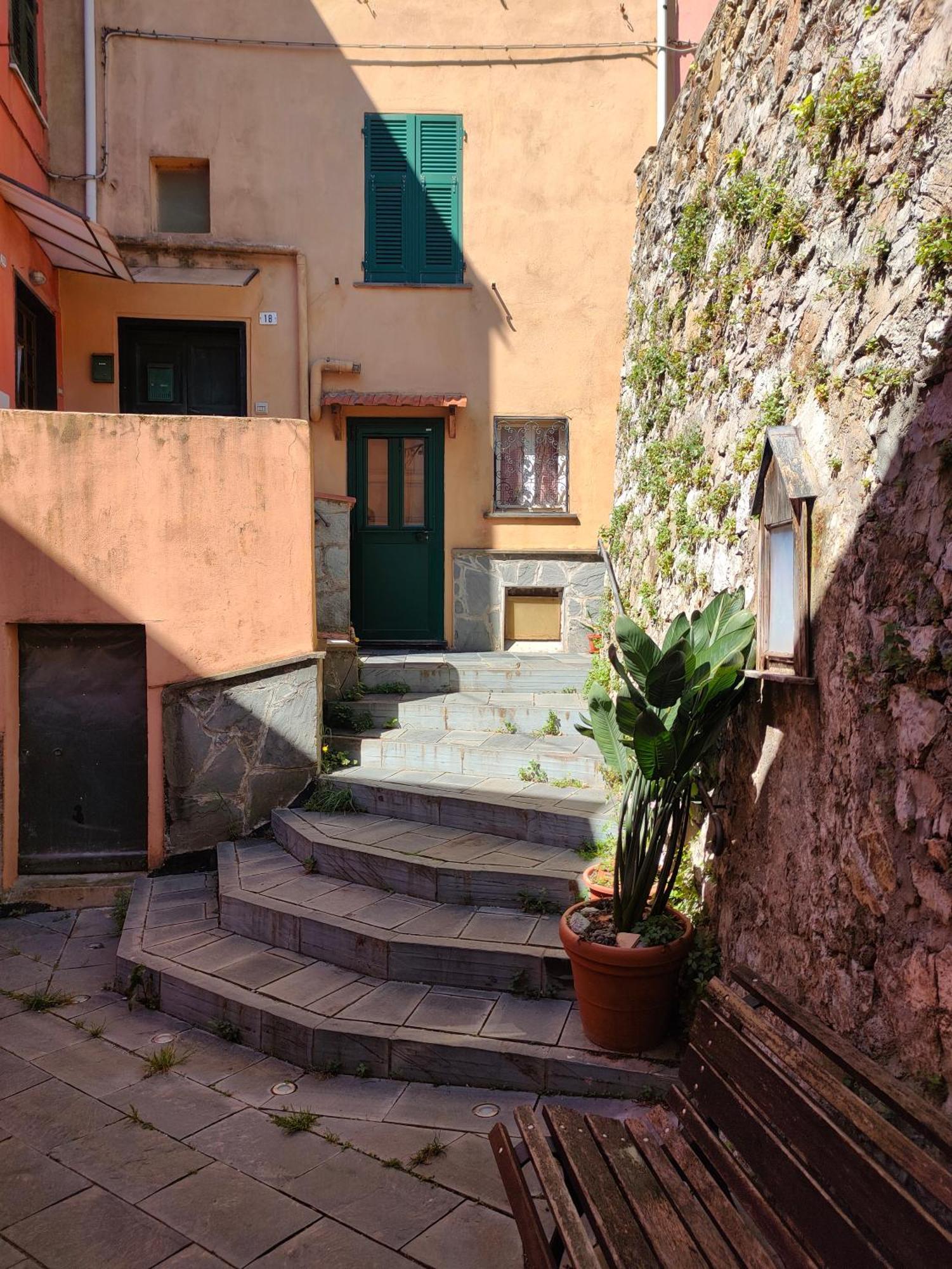 Camera Tra Le Cinque Terre, Camogli E Portofino. Vista Valle E Scorcio Mare All'Orizzonte Castiglione Chiavarese Eksteriør billede